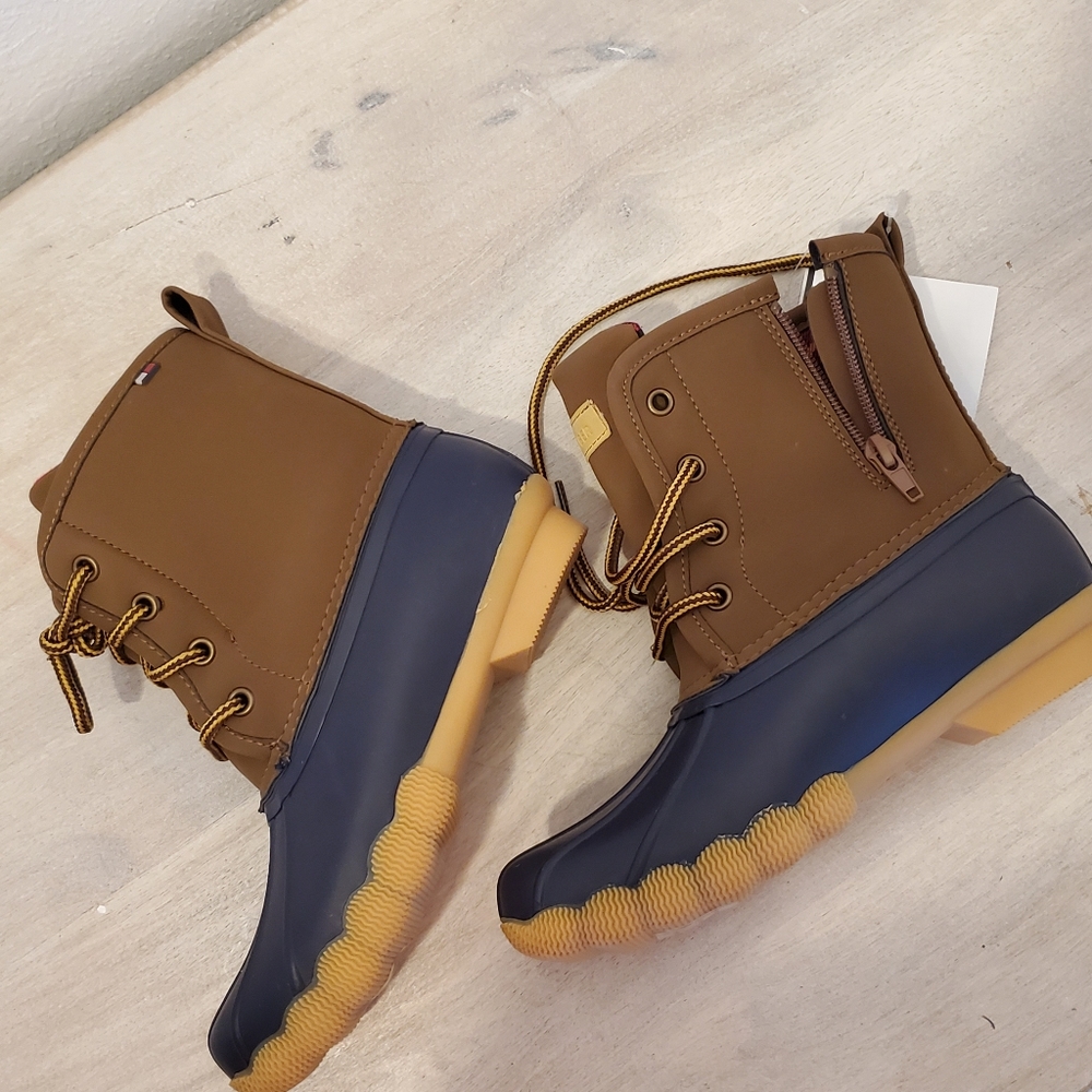 Boys Size 3 Ryan Duck boots